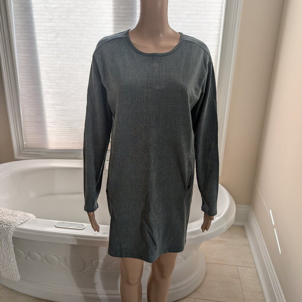 Lululemon Oversized, size 6